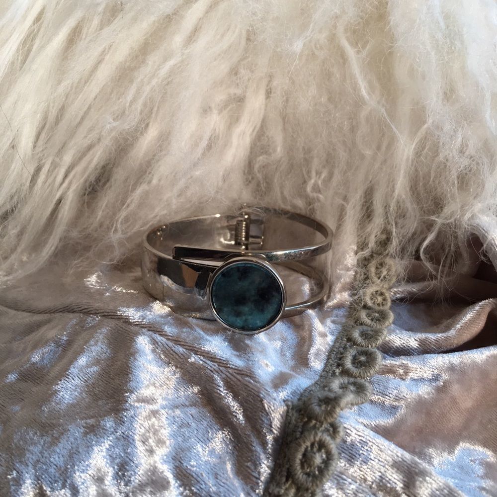 KENNETH COLE Silver & Blue Bracelet! - Picture 14 of 16
